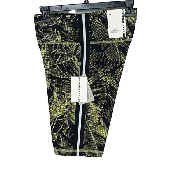 Dkny Sport Pixel Palm-Print High-Waist Bike Shorts Black, green S - Picture 2 of 11